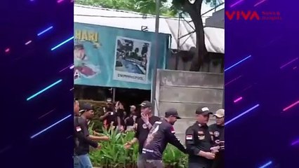 Puluhan Anggota Ormas Minta Loker ke Kantor di Bintaro