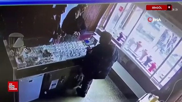 Bingöl'de kuyumculara sahte altın satan şahıslar yakalandı