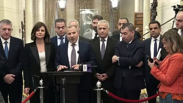 رئيس وزراء لبنان الجديد يجري مشاورات لتشكيل الحكومة