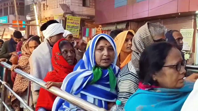 प्रयागराज कुंभ के पलट प्रवाह का बड़ा असर, काशी में एक दिन में 5 लाख से ज्यादा की पहुंची भीड़, विश्वनाथ मंदिर से लेकर गंगा घाटों तक पर उमड़ा जन सैलाब