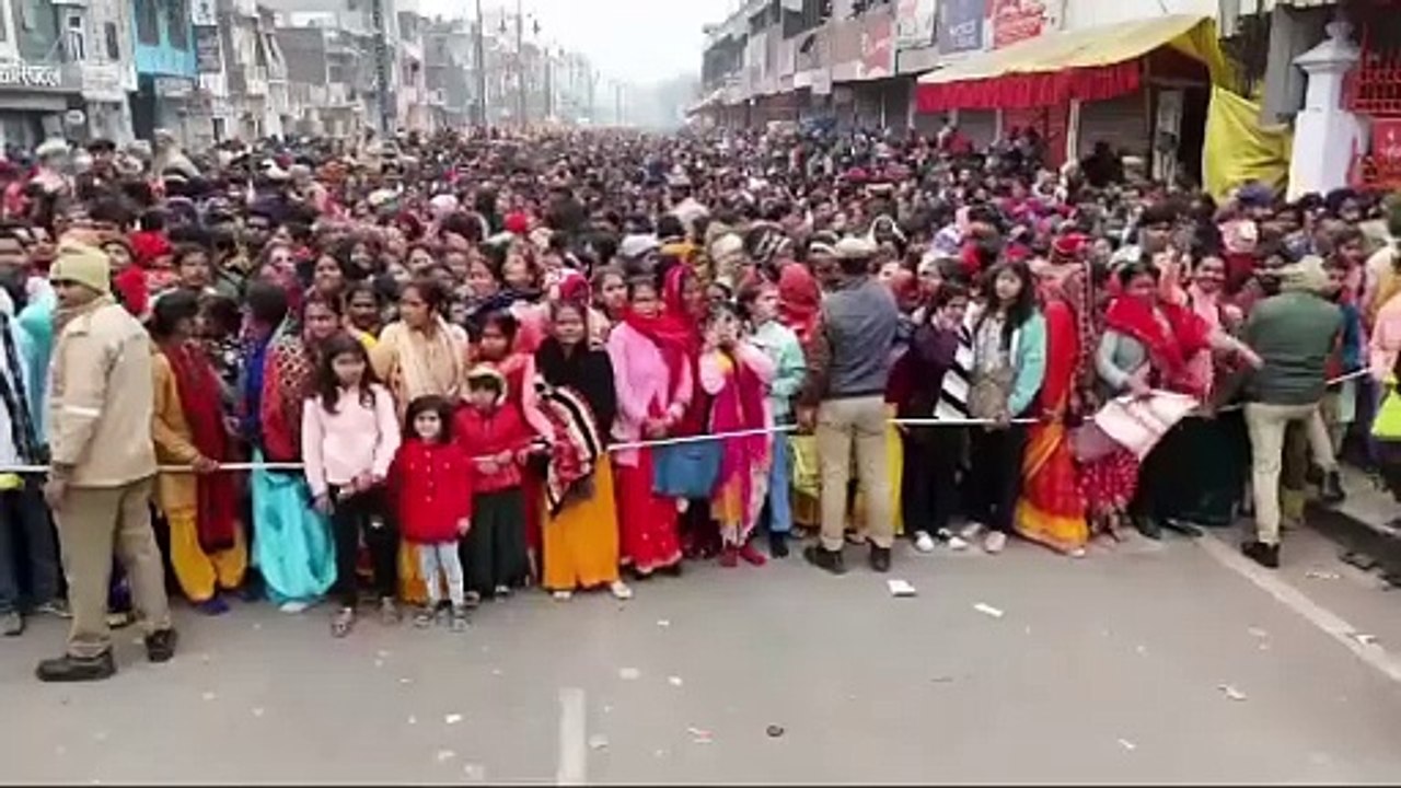 gorakhpur, गोरखपुर: श्रद्धालुओं की सुरक्षा, सेवा और सुविधा का संगम बन रहा गोरखनाथ बाबा का खिचड़ी मेला