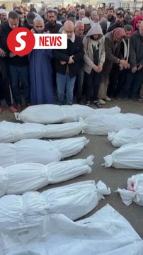 Gazans mourn casualties of Israeli strike as ceasefire negotiations continue