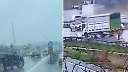 Büyükçekmece D-100’de kamyonun panelvana çarptığı kaza kamerada