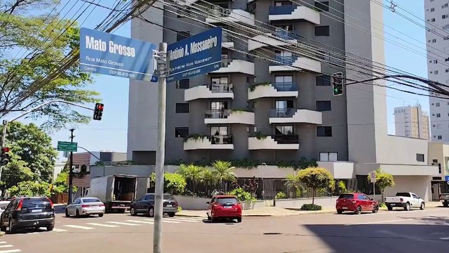 Etios e Yaris colidem em cruzamento do Centro