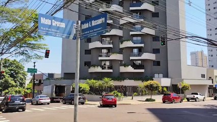 Etios e Yaris colidem em cruzamento do Centro