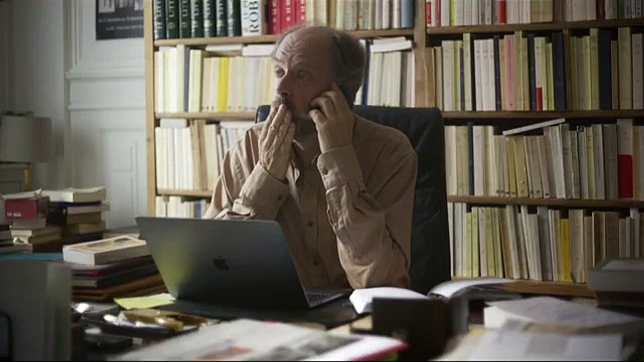 "Oui ? Allo ?" C'est le premier teaser du Répondeur, avec Denis Podalydès (vf)