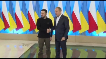 Zelensky in Polonia, incontra Tusk e Duda