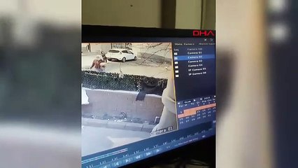 Küçücük çocuğu hırsızlığına alet etti!