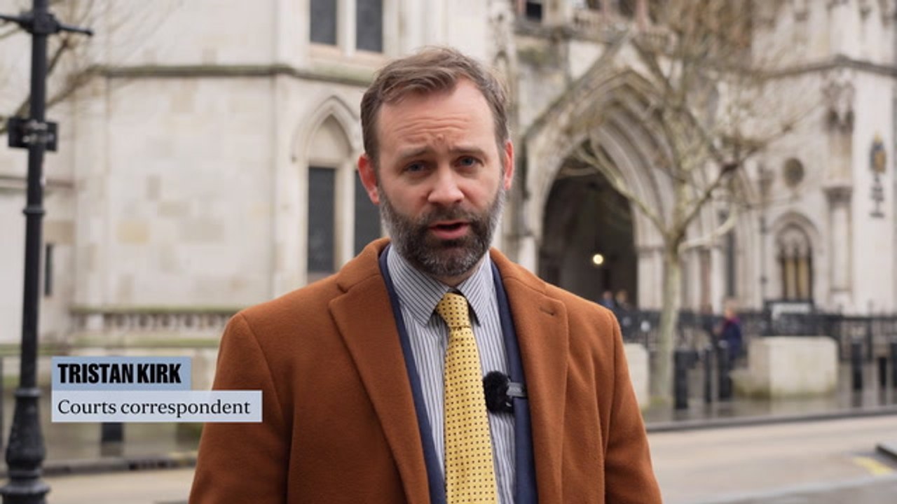 Met Police fights High Court battle for right to sack 'rogue' officers