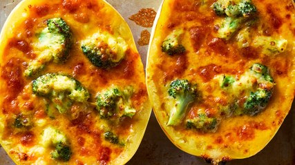 This Cheesy Broccoli Cheddar Spaghetti Squash Is What Dinner Dreams Are Made Of