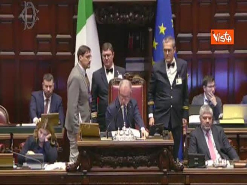 Lapsus di Nordio in Aula: Rammarico per non aver partecipato a tutte le "udienze" (anziché sedute)