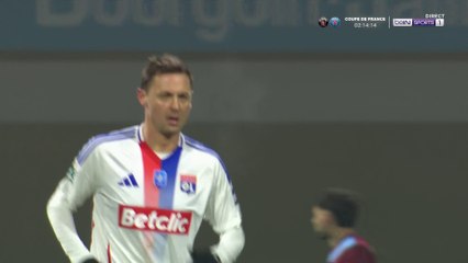 Matic relance l'OL avant la mi-temps !