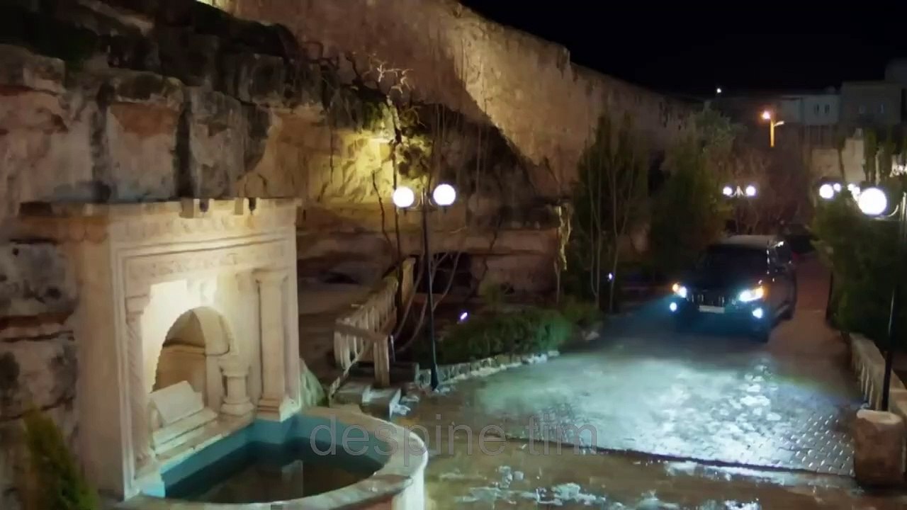 Daleki grad - 9. epizoda / Da nije bilo Alje, čija bi vila bila sada, majko