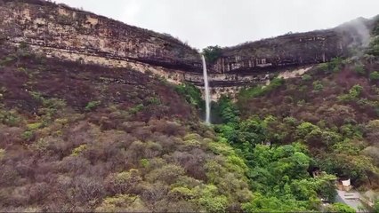 Bica do Ipu volta a jorrar após três meses