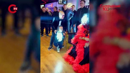 Bülent Ersoy galaya zombi kılığında geldi!