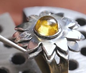 From simple to sophisticated! Creating stunning jewelry pieces from a scratch!