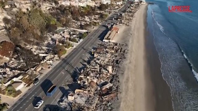 Los Angeles, il lungomare di Malibu distrutto dal fuoco nel video dal drone