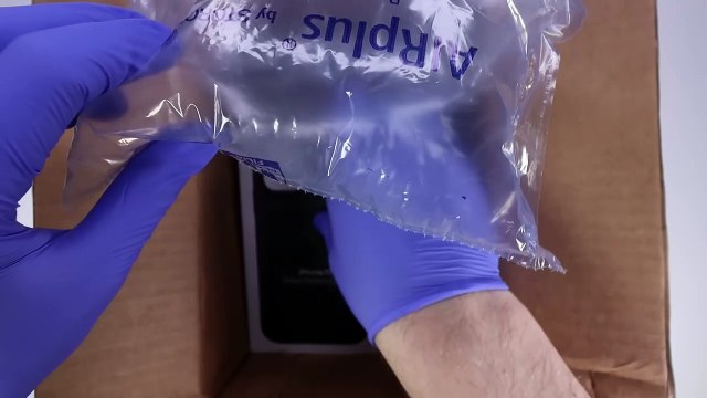 iPhone 11 Smart Battery Case - Unboxing ASMR