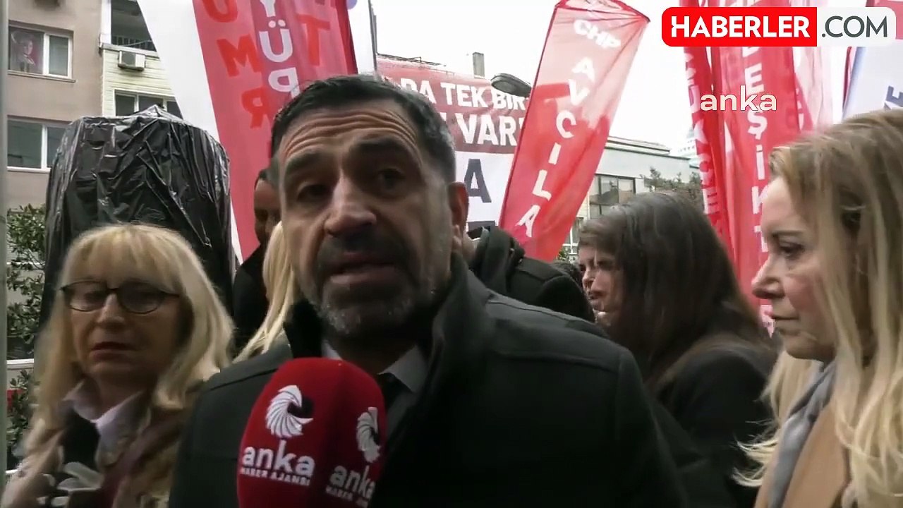 CHP'li Belediye Başkanları Rıza Akpolat'a Destek İçin İstanbul'da Toplandı