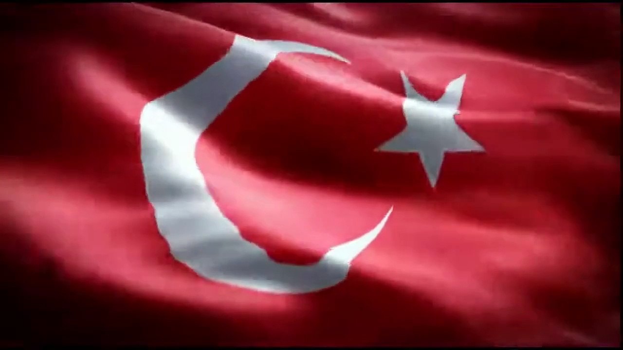 Türkiye İstiklal Marşı Anlı Şanlı Türk Bayrağımız Eşliğinde (2 Farklı sanatçının sesinden)
