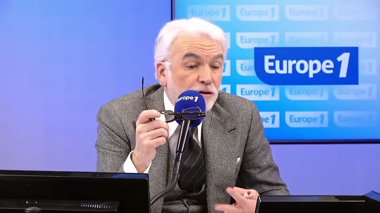 Pascal Praud et vous - Arnaque au faux Brad Pitt : les victimes «ne réfléchissent plus par elles-mêmes, elles sont dans le déni»