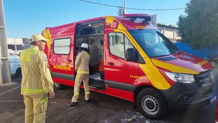 "Quando chegamos, o trabalhador estava com a mão presa na altura do punho", afirma tenente