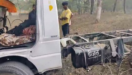 DONE>>>पाथाखेड़ा से लोडिंग ऑटो चोरी कर ले जा रहा था चोर, पेड़ से टकराई, चोर की हुई मौत