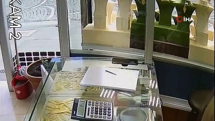 Kırklareli'de hırsızlık şoku! Kuyumcuda 105 bin liralık bilezik çalındı