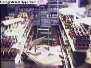 Régis fait du cambriolage