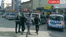 27 Yıl Hapis Cezasıyla Aranan Şahıs Polisin Takibiyle Yakalandı