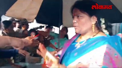 वाल्मीक कराड कोर्टात, बाहेर 50 जण का अडकले