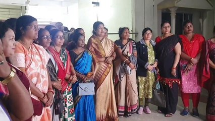 ଯୁବତୀଙ୍କୁ ଦୁଷ୍କର୍ମ ପରେ ହତ୍ୟା ଉଦ୍ୟମ ଅଭିଯୋଗ, ଗିରଫ ଦାବିରେ ଆନ୍ଦୋଳନ କଲେ ଗ୍ରାମବାସୀ (pkg)