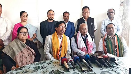 হাত এৰি পুনৰ নাঙলত ধৰিলে প্ৰবীণ বড়োৱে