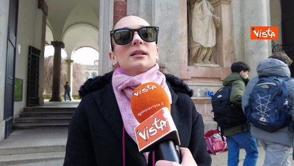 Calpesta le formiche? Dopo a Meloni lo abbiamo chiesto ai milanesi