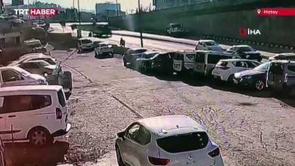 Freni arızalanan kamyon 5 araca çarptı