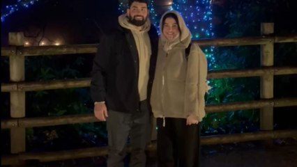 Christmas surprise: Girl pretends to propose but her boyfriend proposes for real