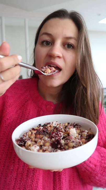 Tu savais que certaines recettes vege contiennent plus de proteines qu’un steak de boeuf ? 🥩✨😳