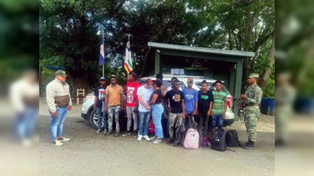 Detienen dominicanos por tráfico de indocumentados haitianos