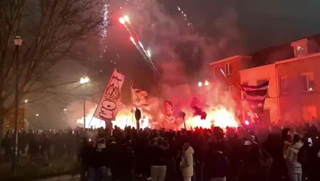 Coupe de Belgique : les supporters d'Anderlecht mettent l'ambiance avant le match contre l'Antwerp