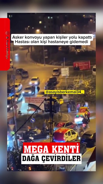İstanbul'un göbeğinden trafiği kapatarak asker eğlencesi düzenlediler #istanbul #trafik #asker