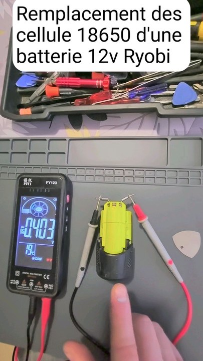 Remplacement des cellules d'une batterie Ryobi 12v