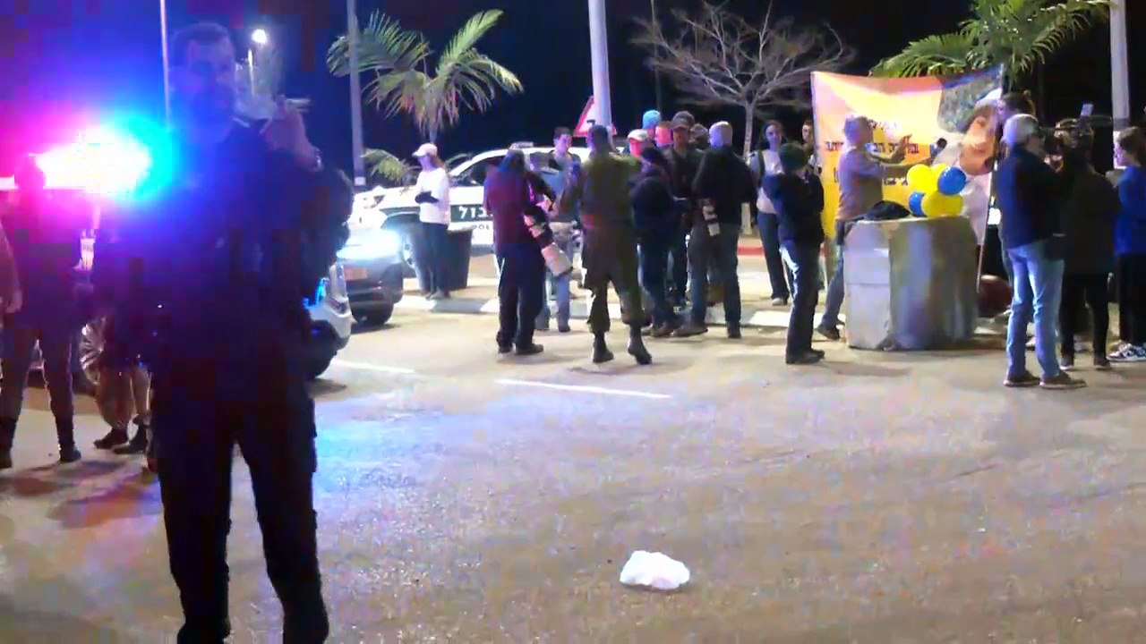 Endlich frei: Drei Hamas-Geiseln wieder in israelischer Obhut