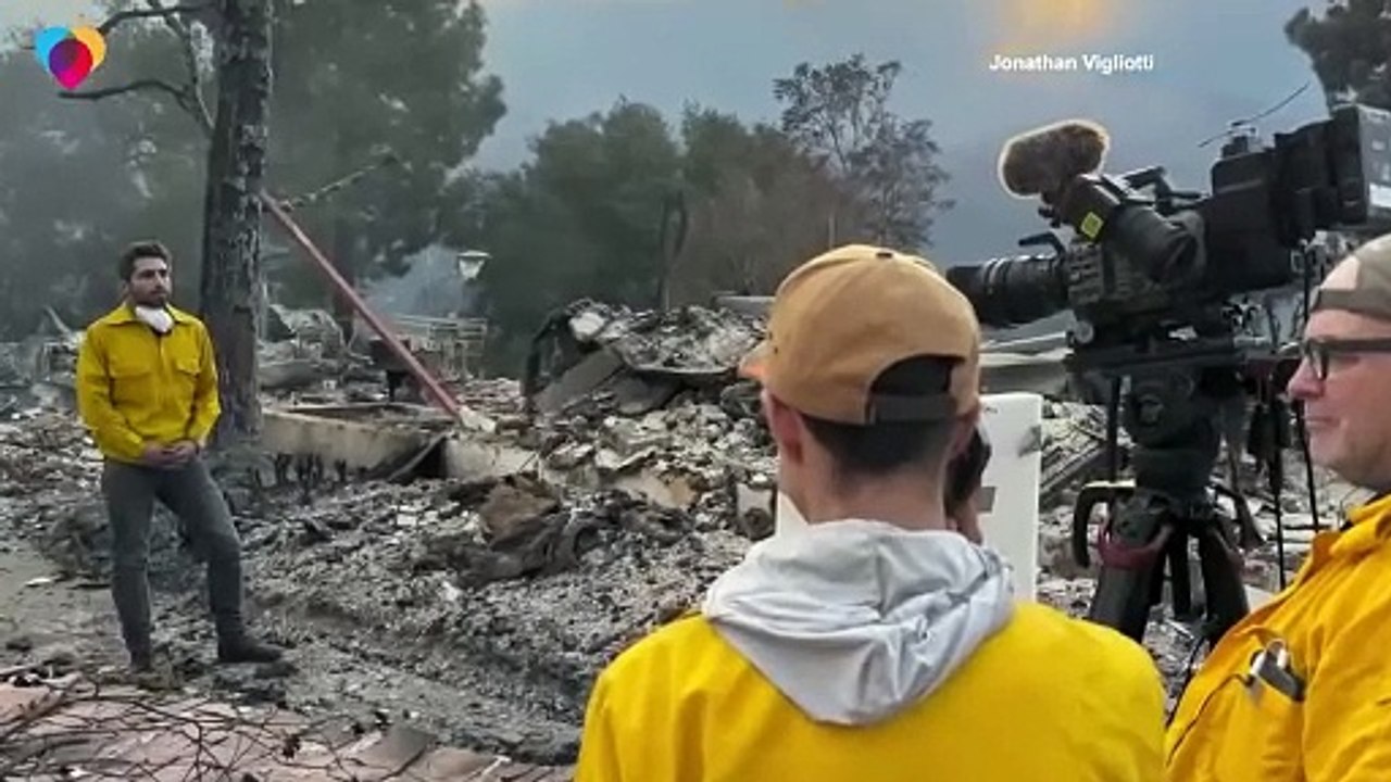 Rescue dogs stuck in home during California wildfires saved by CBS News crew