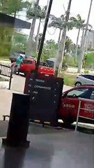 Dupla rouba motorista no bairro Papicu