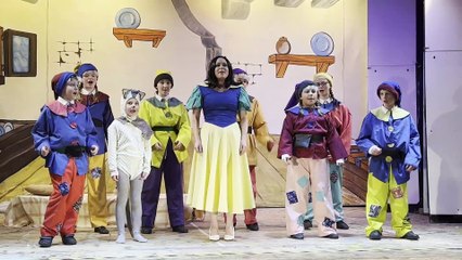 Snow White and the Seven Dwarfs at Tedburn St Mary, video Alan Quick IMG_2222