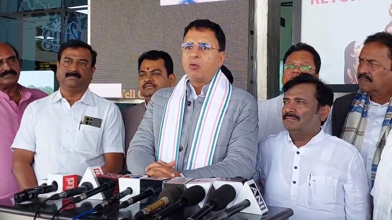 ಸತೀಶ್ ಜಾರಕಿಹೊಳಿಗೆ ನೋಟಿಸ್ ವಂದತಿ: ಸಚಿವರಿಗೆ ನೋಟಿಸ್ ನೀಡಲು ಯಾವುದೇ ಕಾರಣವಿಲ್ಲ ಎಂದ ಸುರ್ಜೇವಾಲ