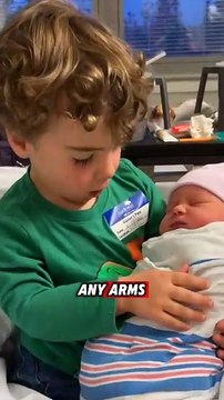 When Siblings Meet Newborn 🤣 || Siblings Funny Moments 😅 #baby #funnybaby #cutebaby #newborn #newbornbaby #Siblings #babiesoftiktok #babytiktok #babylove #babymama #toddler #funnytoddlers #toddlersoftiktok #toddlermom #toddlersbelike #k
