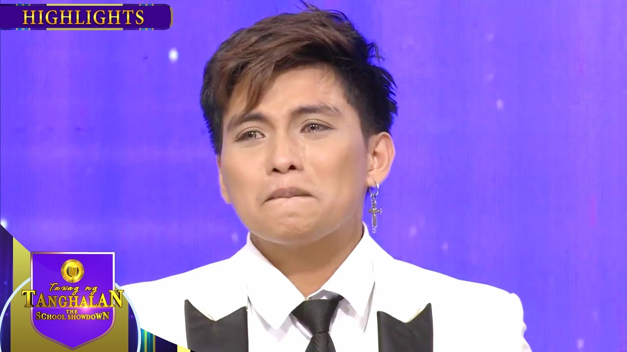 Lance, naiyak nang maalala ang kanyang lola | Tawag Ng Tanghalan