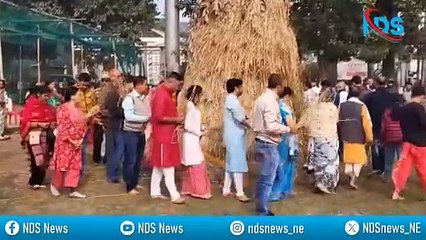 সমগ্ৰ অসমৰ লগতে গুৱাহাটীবাসী ৰাইজেউ পূজাপাঠ কৰাৰ পাছত ভেলাঘৰ বা মেজি জলোৱা পৰমপৰা পালন কৰ