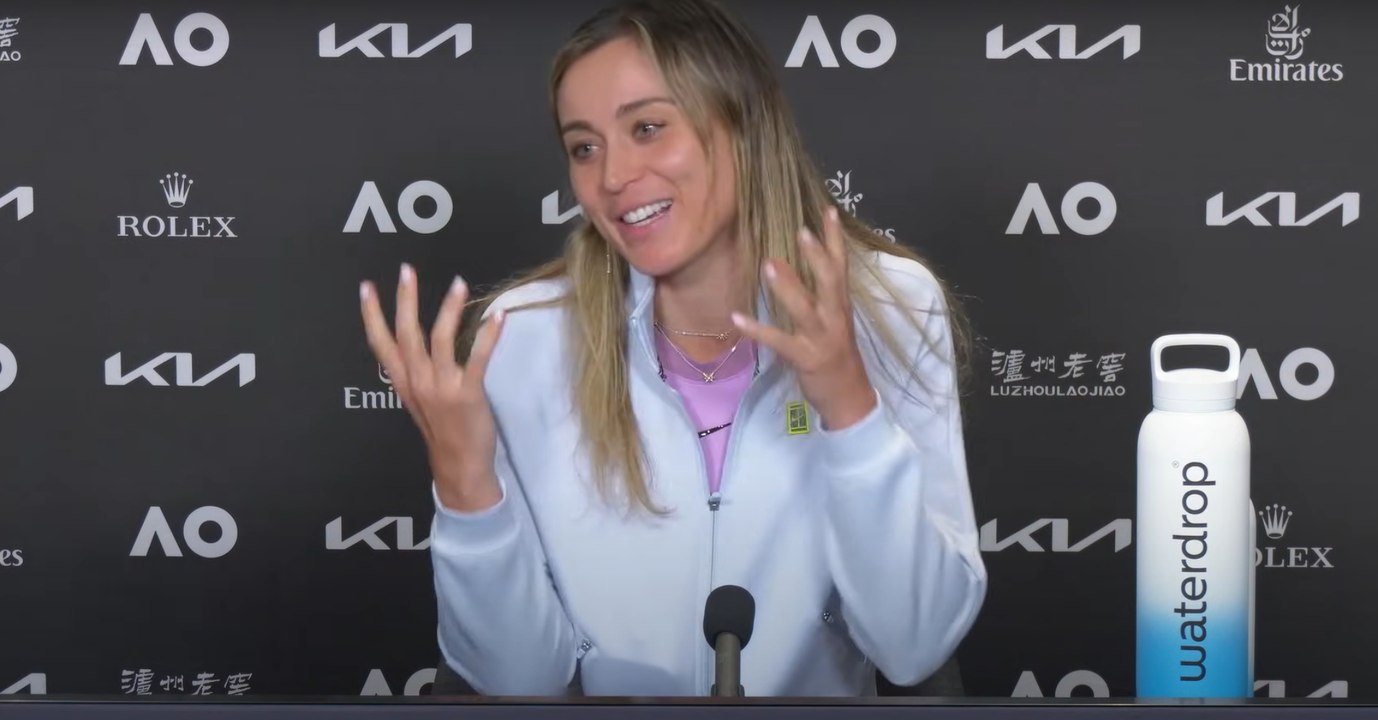 Tennis - Australian Open 2025 - Paula Badosa has ended the buzz : "I wasn't talking to Stefanos !"